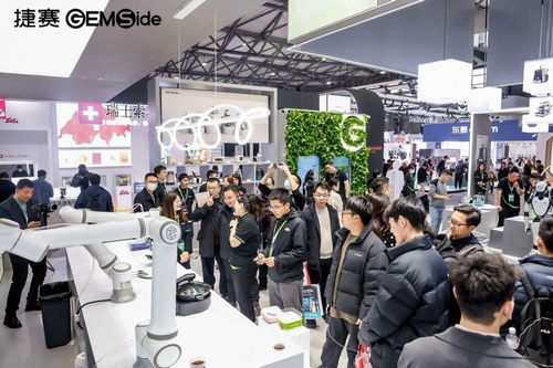 捷赛炒菜机器人及全系产品闪耀AWE 2024，礼仪服务彰显专业风范